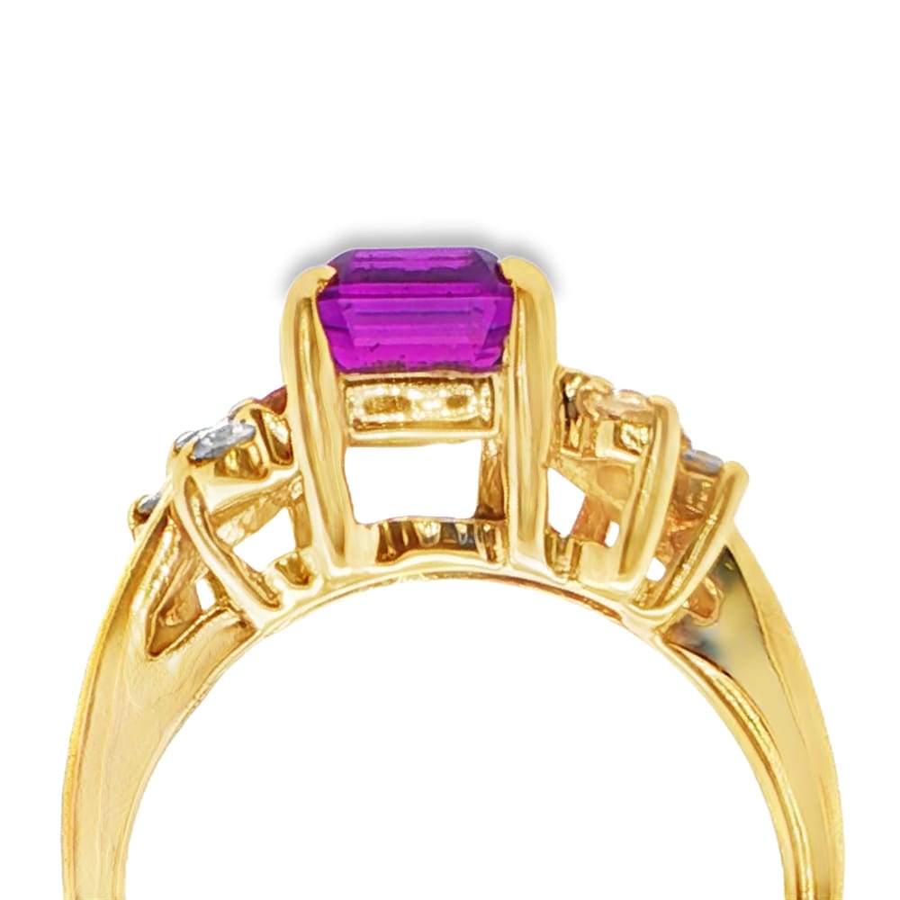 07-00241 Ring 14Kt YG 8x6mm Rectangle Amethyst w/(6) Dia's .18TW 3.6 grams